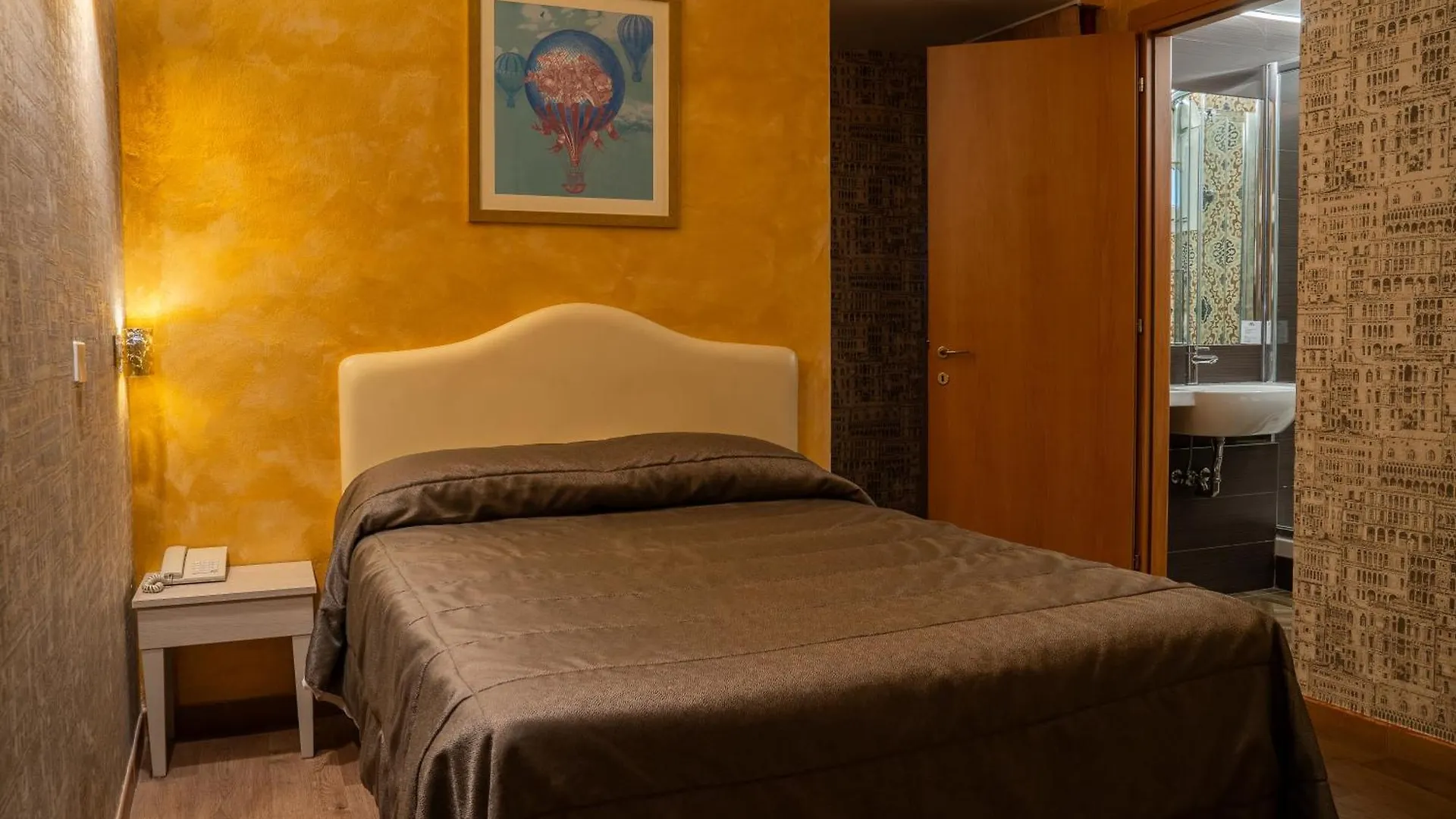 Hotel Il Guercino Bologne 4*,